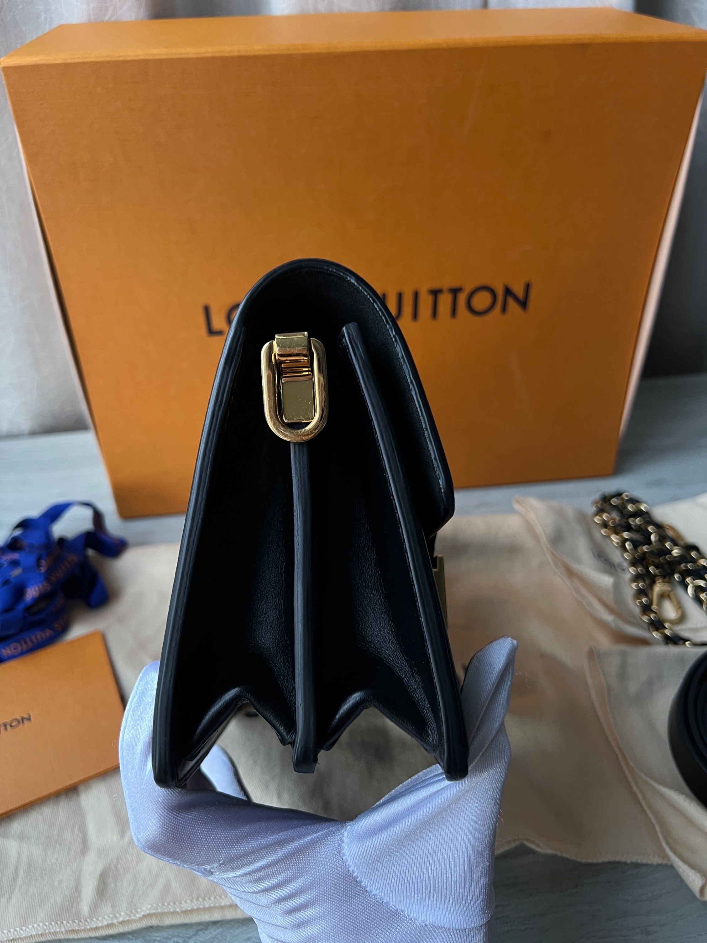 Túi Xách Louis Vuitton Mini Dauphine Epi Leather 