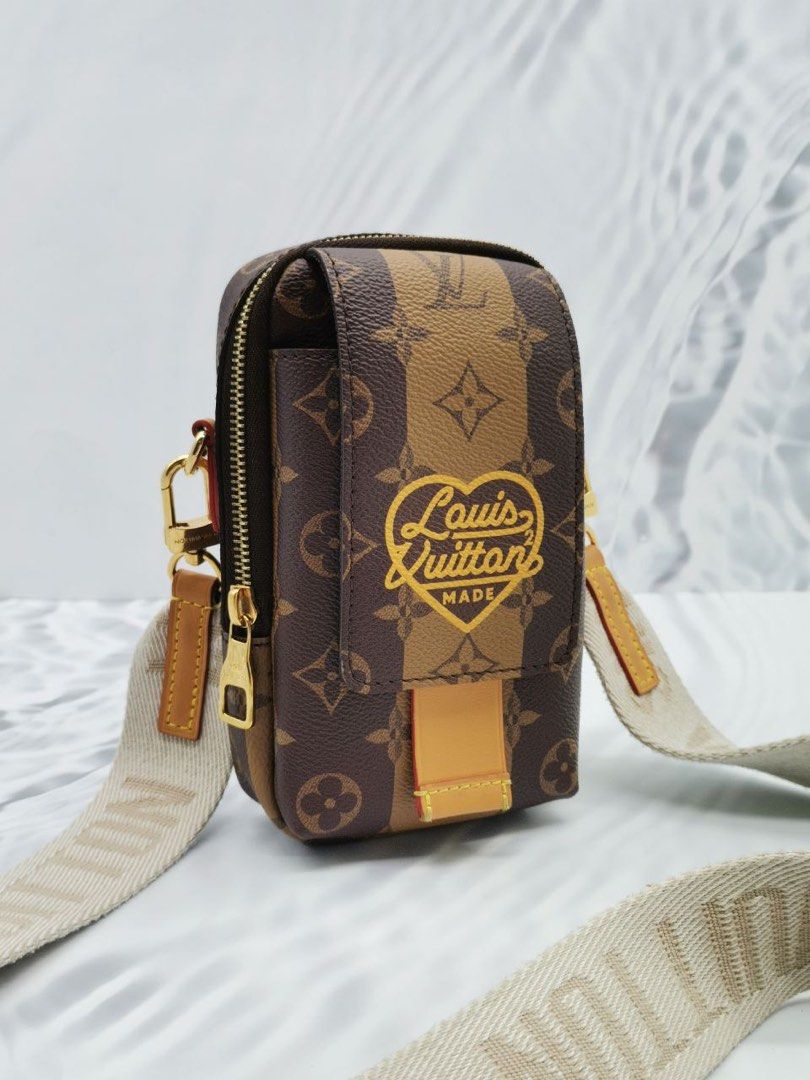 Louis Vuitton Virgil Abloh X NIGO Brown Monogram Striped Coated Canvas Flat  Double Phone Pouch Gold Hardware, 2021 Available For Immediate Sale At  Sotheby's