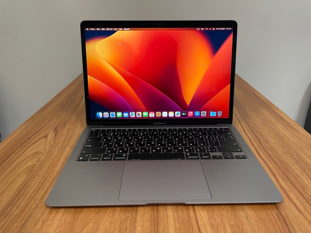 售】MacBook Air 13“ (M1) 256GB, 電腦及科技產品, 桌上電腦或筆記型