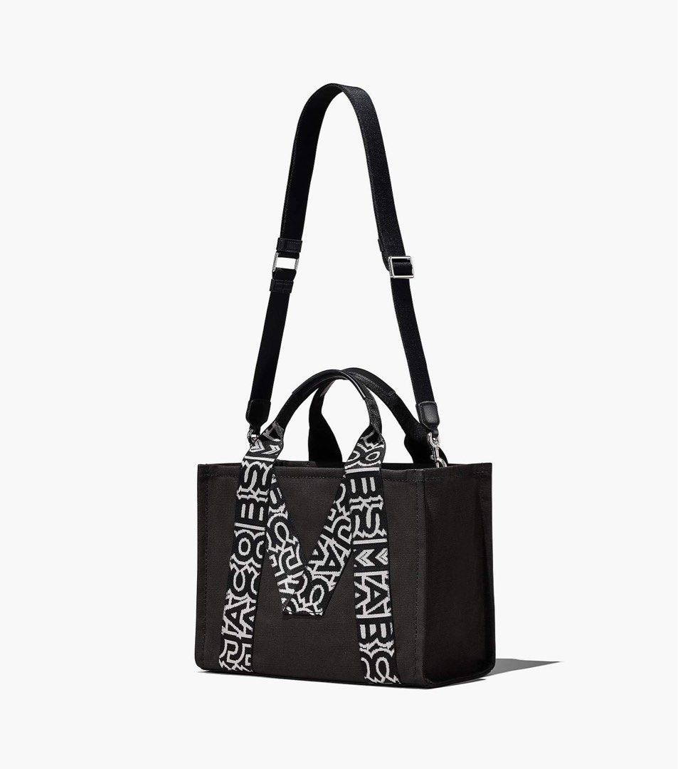 Marc Jacobs - The M Medium Tote Bag (Category: Luxury Bags & Wallets) located in Pasig City. Submitted by outletfindsbyara (Listing ID 1249704107, Image 1). Description: .