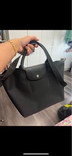 (Category: ) located in . Submitted by putsssss (Listing ID 1249683447, Image 1). Description: .