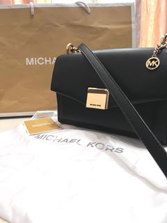 Michael Kors Selma Crossbody bag Small, Women's Fashion, Bags & Wallets,  Cross-body Bags on Carousell