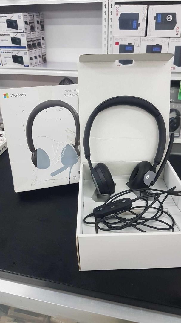 Microsoft Modern Usb C Headset Audio Headphones Headsets On Carousell