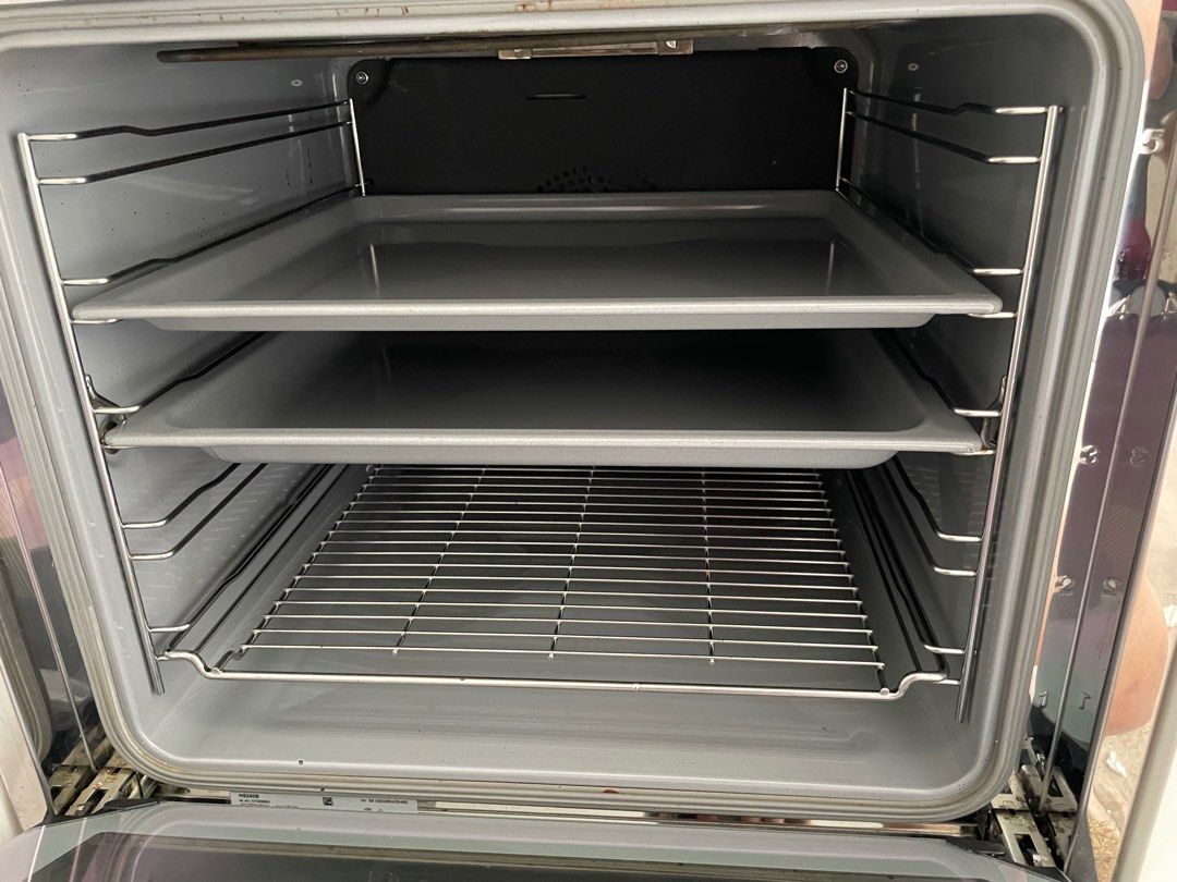 Miele H5240 builtin Oven, TV & Home Appliances, Kitchen Appliances