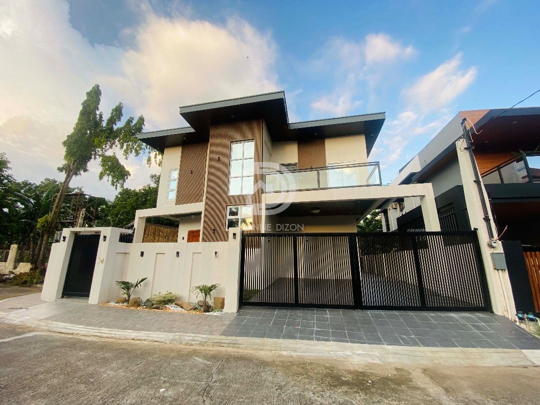 Modern Astonishing House With Pool for Sale in Filinvest Homes East