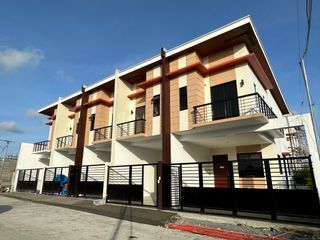 Modern Townhouse Units For Sale in Bacoor Cavite!