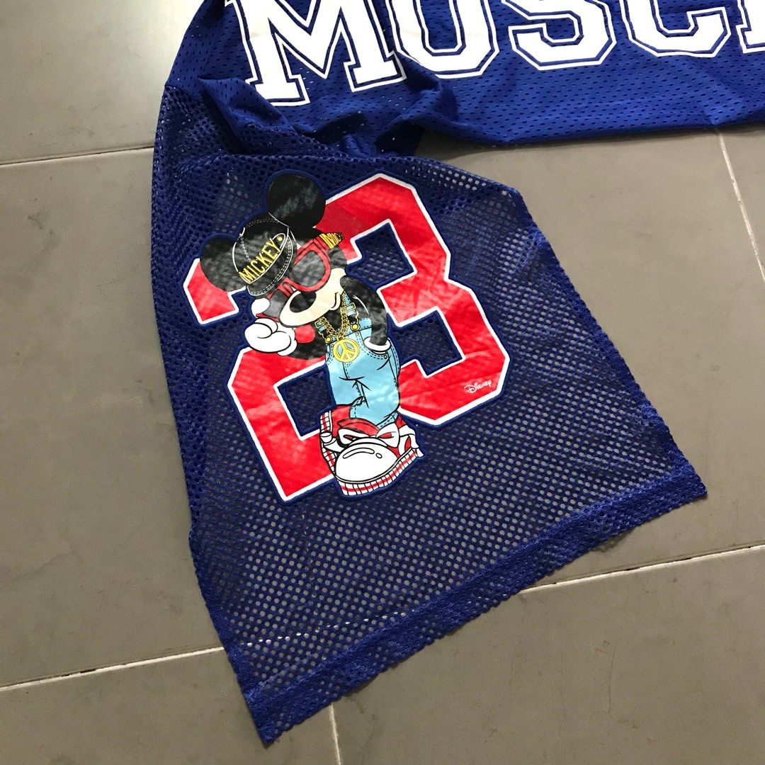 H&m on sale moschino scarf