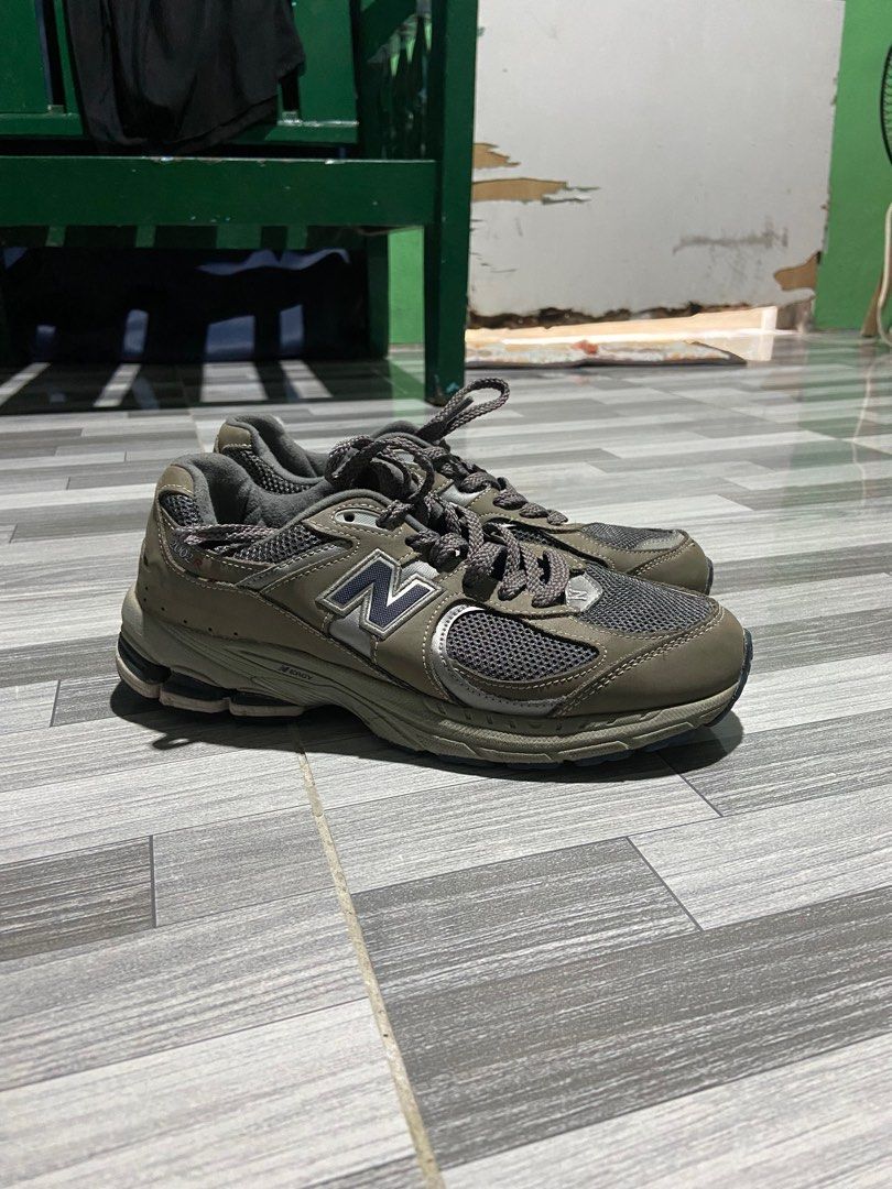 New Balance 2002r, Men's Fashion, Footwear, Sneakers on Carousell