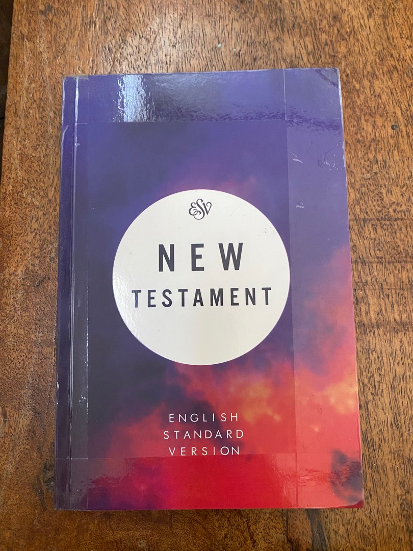 New Testament bible, Hobbies & Toys, Books & Magazines, Religion Books on Carousell