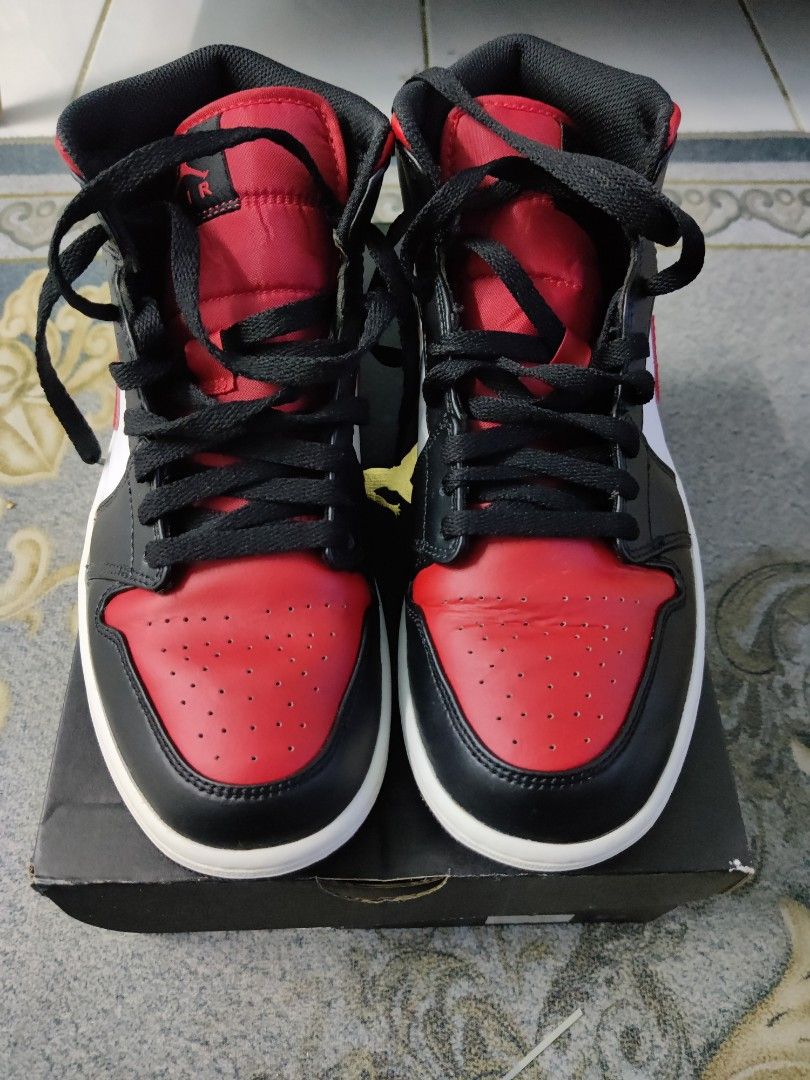 Jordan 1 deals mid 8.5