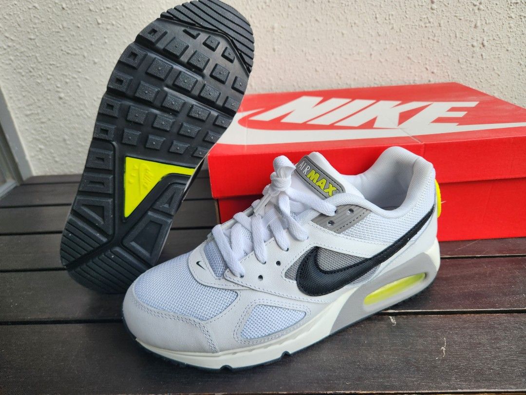 womens air max ivo