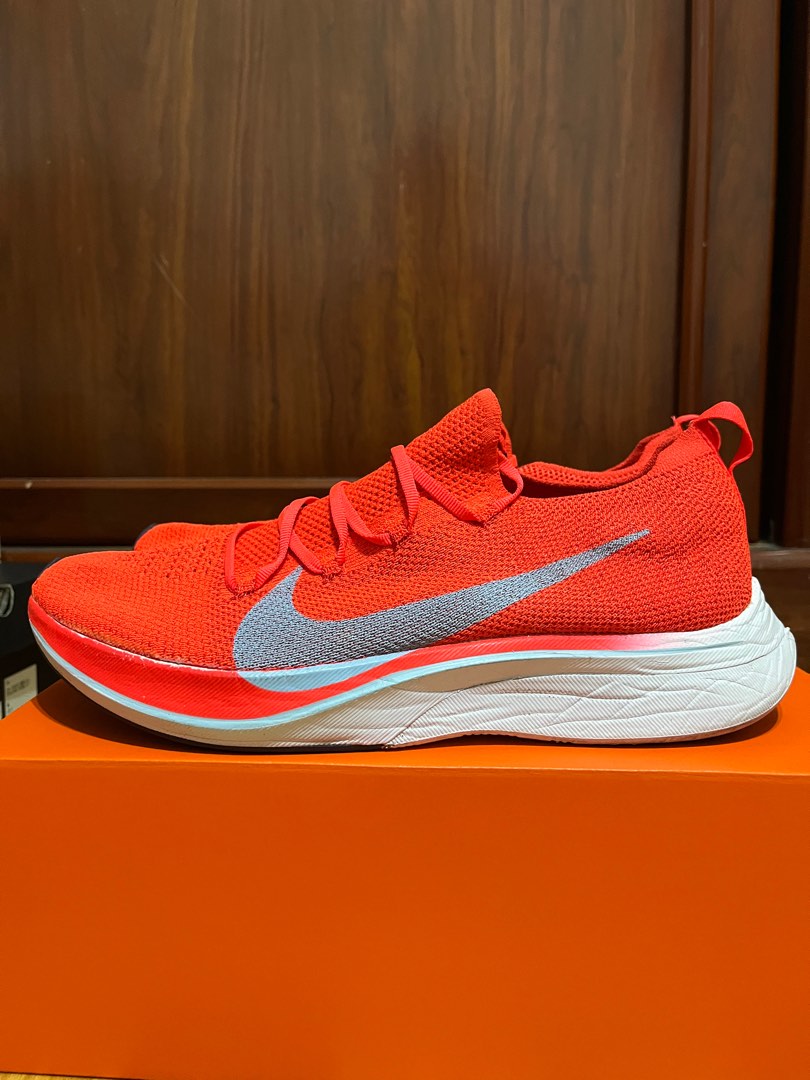 Nike vaporfly 4% flyknit(us11), 他的時尚, 鞋, 運動鞋在旋轉拍賣