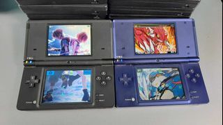 Nintendo Dsi 5000+ games Installed
