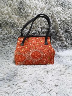 Orange Printed KissLock Bag