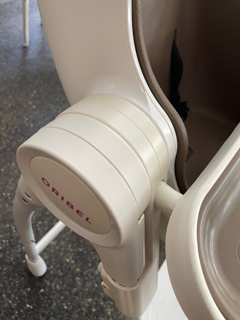 Oribel Cocoon Chair almond (Category: Kids Tables & Chairs) located in Paranaque City. Submitted by inmycloset08 (Listing ID 1249706099, Image 3). Description: There’s an issue with the table lock (see last slide) but can still be attached. .
