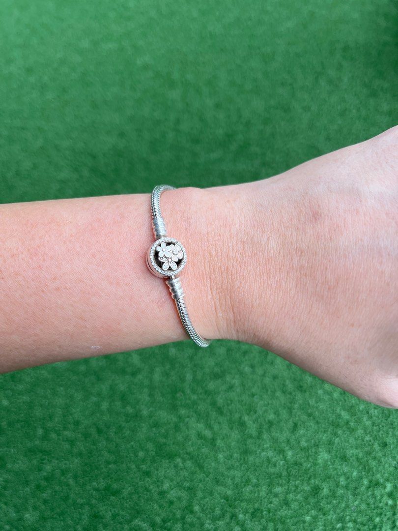 Pandora flower discount clasp bracelet