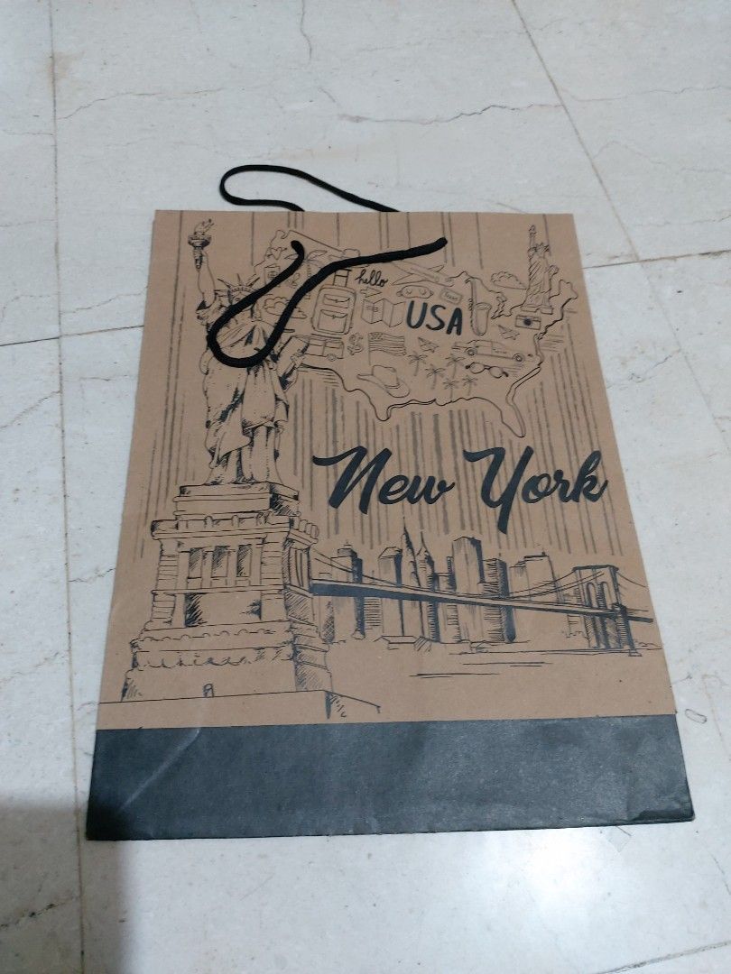 Paper bag new york/30×40×10 on Carousell
