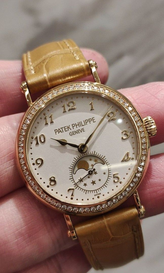 Patek Phillips Complication Ladies Moonphase. Yellow gold