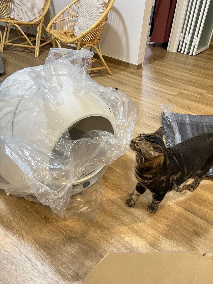 PETREE Automatic Cat Litter Box Gen 1 Self Cleaning WIFI, Pet Supplies