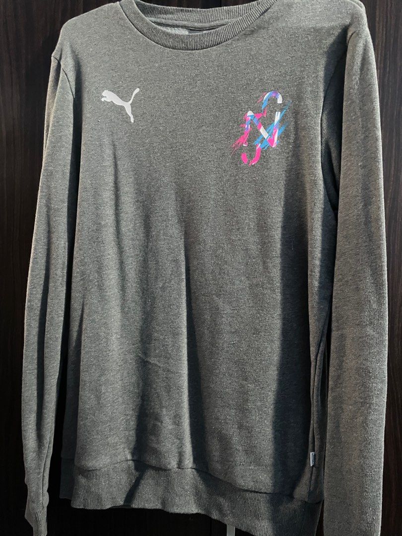 Puma on sale sweater black
