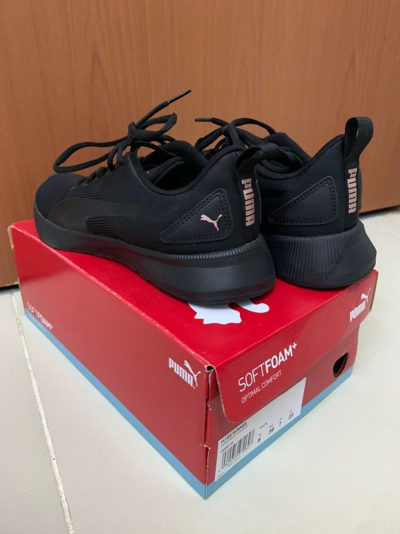 Puma Women Running Shoes, Women's Fashion, Footwear, Sneakers on Carousell