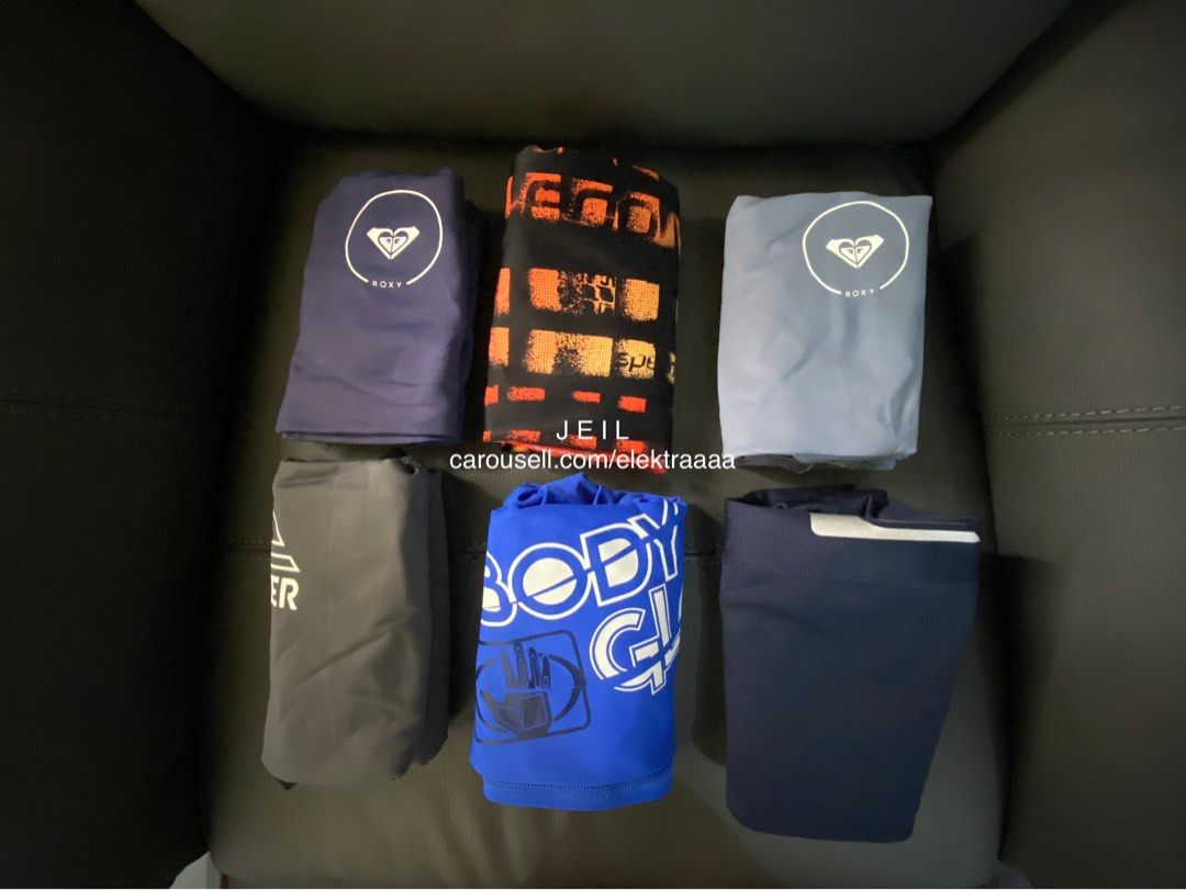 Quiksilver Rashguard (Category: Activewear) located in Las Pinas. Submitted by elektraaaa (Listing ID 1249732744, Image 1). Description: .