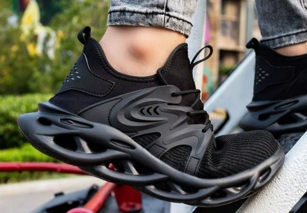 Yeezy safety shoes top