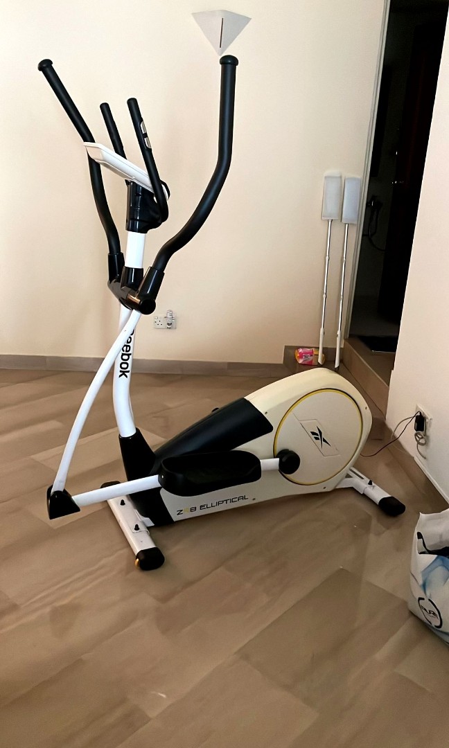 Need to clear) REEBOK ZR 8 Eliptical Cross Fit Trainer, exercise, fitness, machine, men, women., Equipment, Exercise & Fitness, Cardio Fitness Machines on Carousell