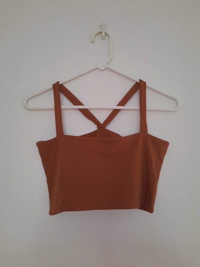 Reversible Brown Bra Top (Category: Sleeveless) located in Mandaluyong City. Submitted by arabeaaa (Listing ID 1249712308, Image 2). Description: - BRAND NEW - Discounted compared to original price (AUD$19.99 = 718.92 pesos) - Size: Medium - Cami Top / Bra Top - Reversible.