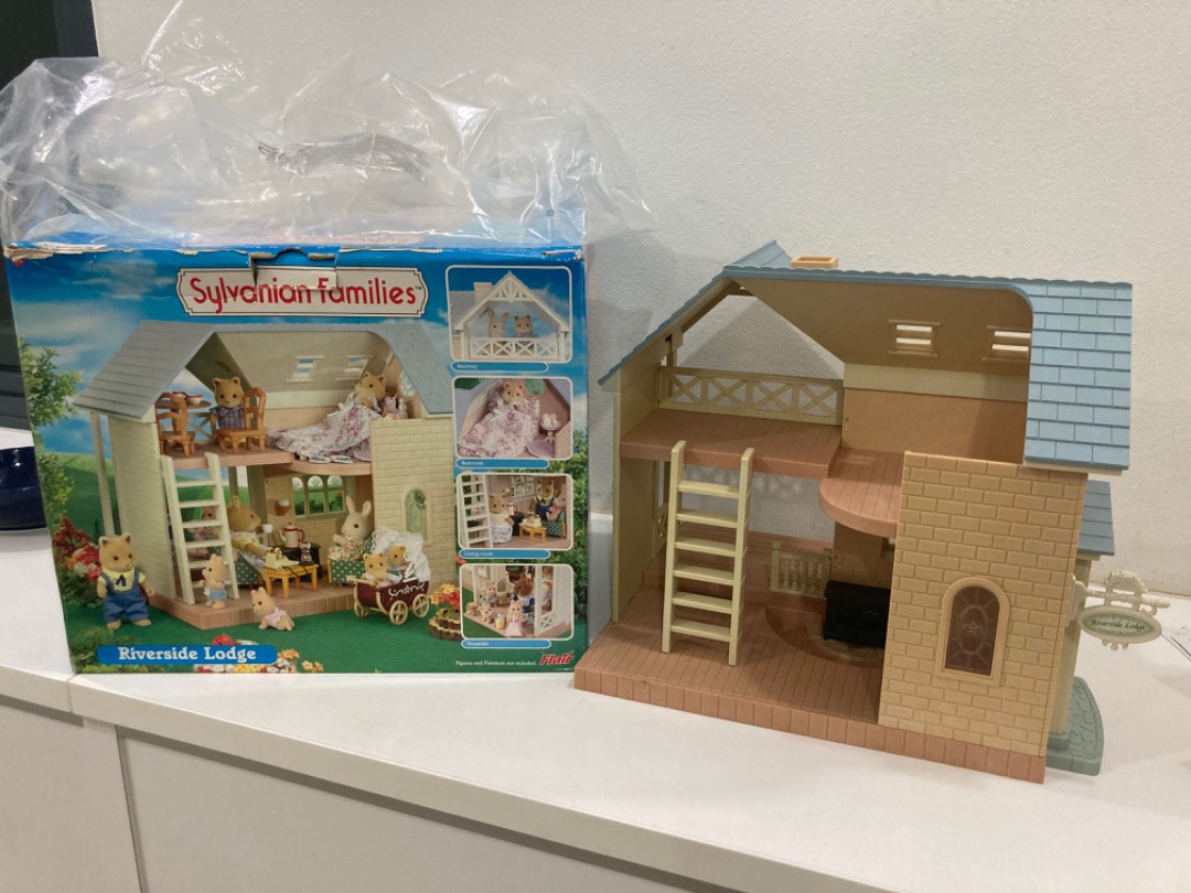 Sylvanian families 2025 riverside lodge