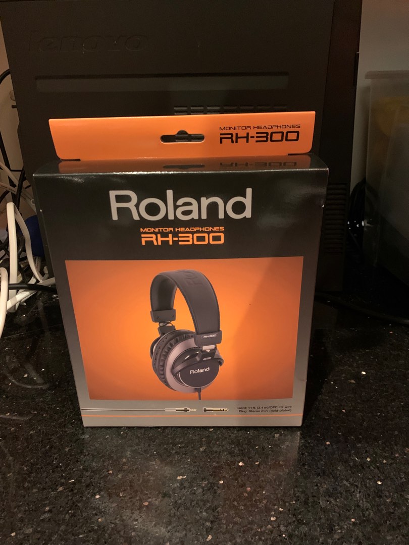 全新Roland RH300 立體聲錄音室監聽耳機, 耳機及錄音音訊設備, 頭戴式