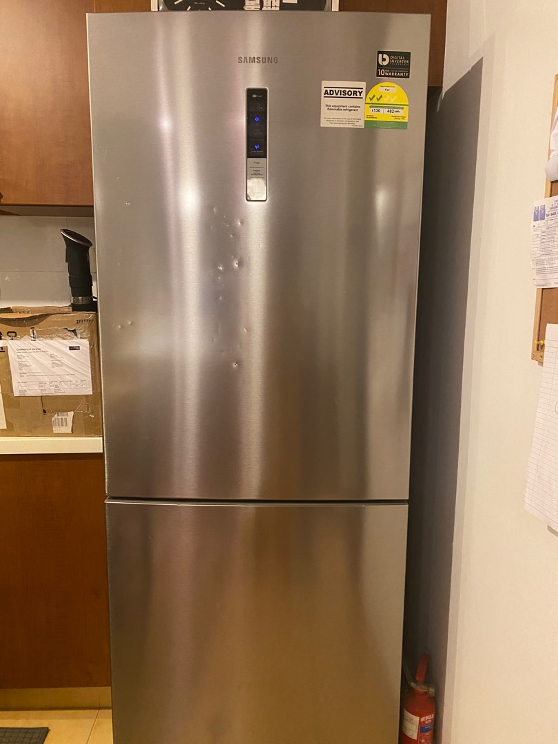 Samsung 435L Fridge Bottom Mount Freezer with Digital Inverter , TV