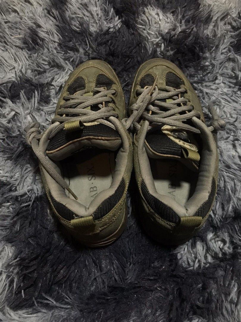 Vans deals cab six