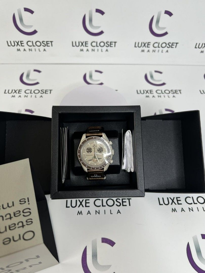 Swatch x omega (Category: Luxury Watches) located in Las Pinas. Submitted by happystar_cac724 (Listing ID 1249676701, Image 2). Description: Sale!!Onhand!! Brandnew storefresh!! Swatch x omega Mission to Saturn Comes complete AUTHENTICITY GUARANTEED!!! DISCLAIMER ‼️ LUXE CLOSET MANILA is not affiliated or in any way connected with the brands posted in our page. All TRADEMARKS belongs to its respective brand owners..