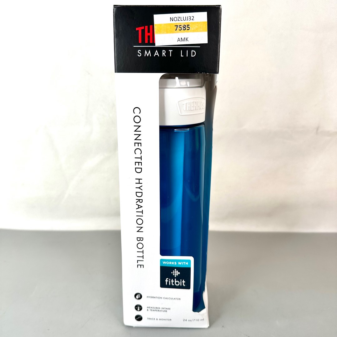 Thermos connected hydration bottle with best sale smart lid