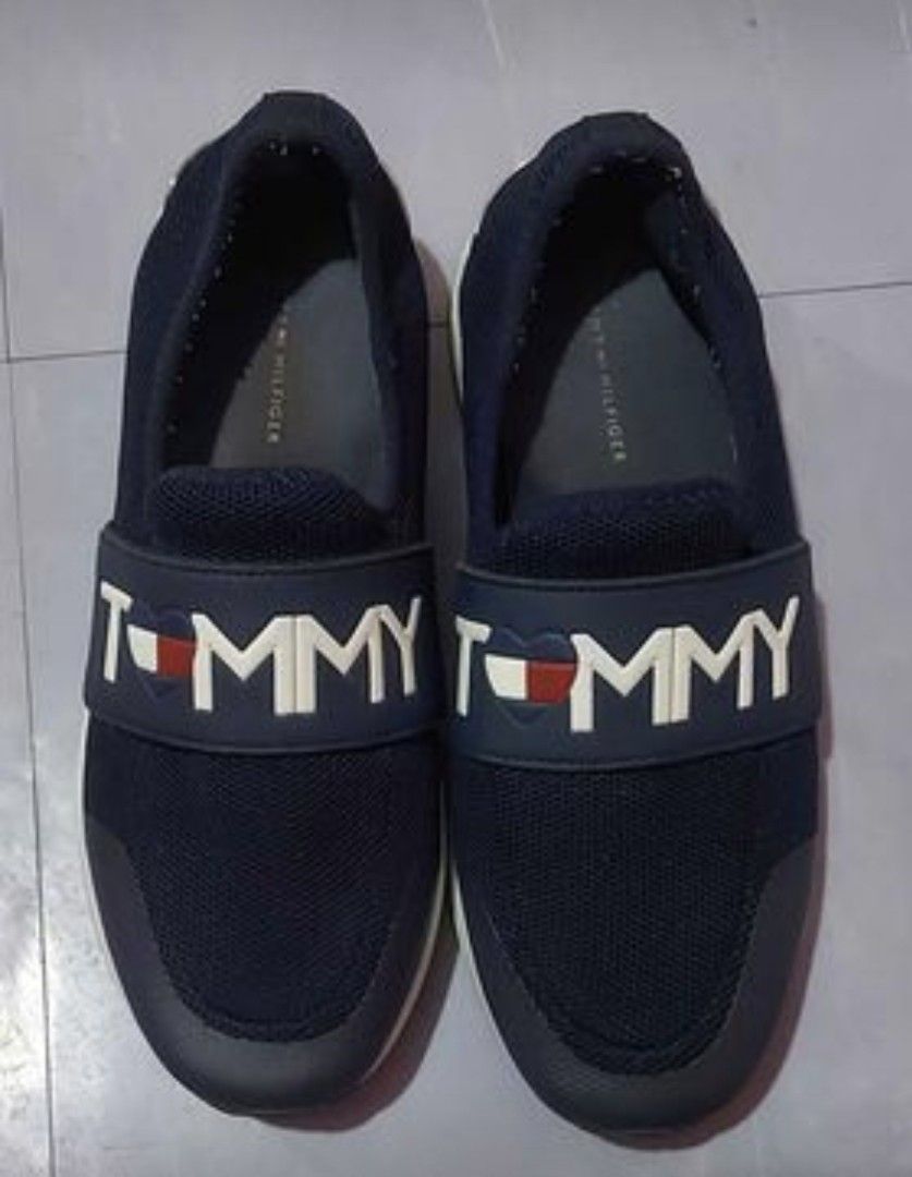 tommy sneakers