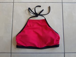 UNIQLO Swim Top