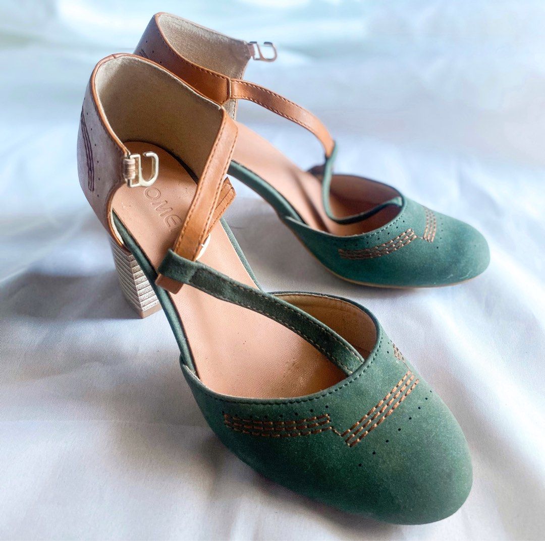 Vintage inspired heels Women s Fashion Footwear Heels on Carousell