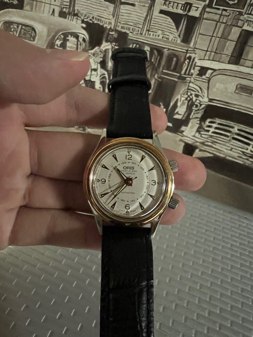Oris alarm deals watch