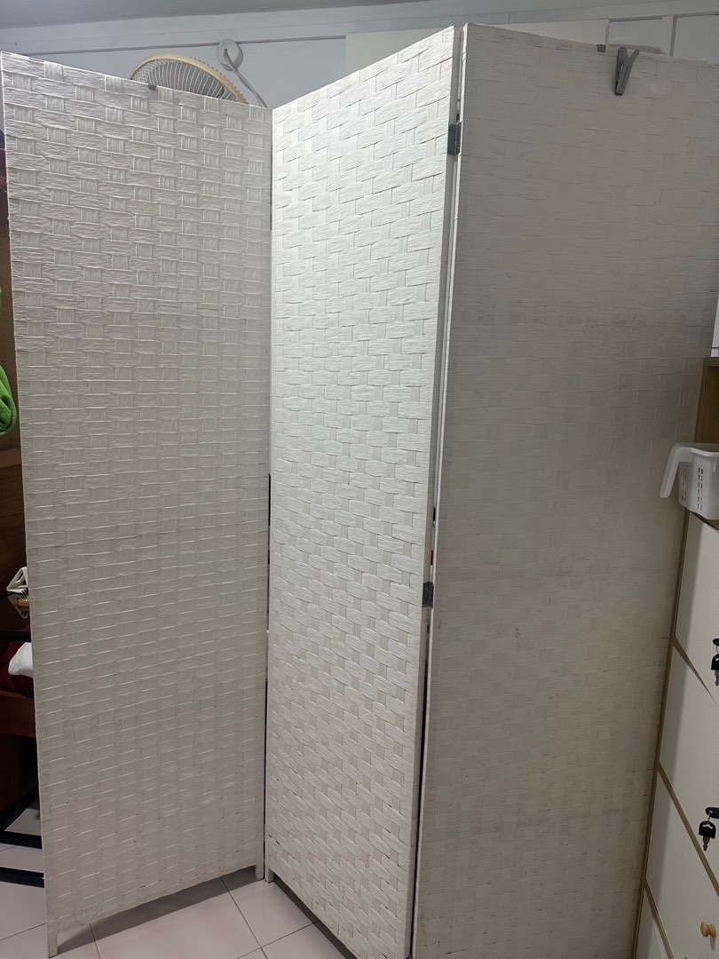 Wall partition for sale, Furniture & Home Living, Home Improvement