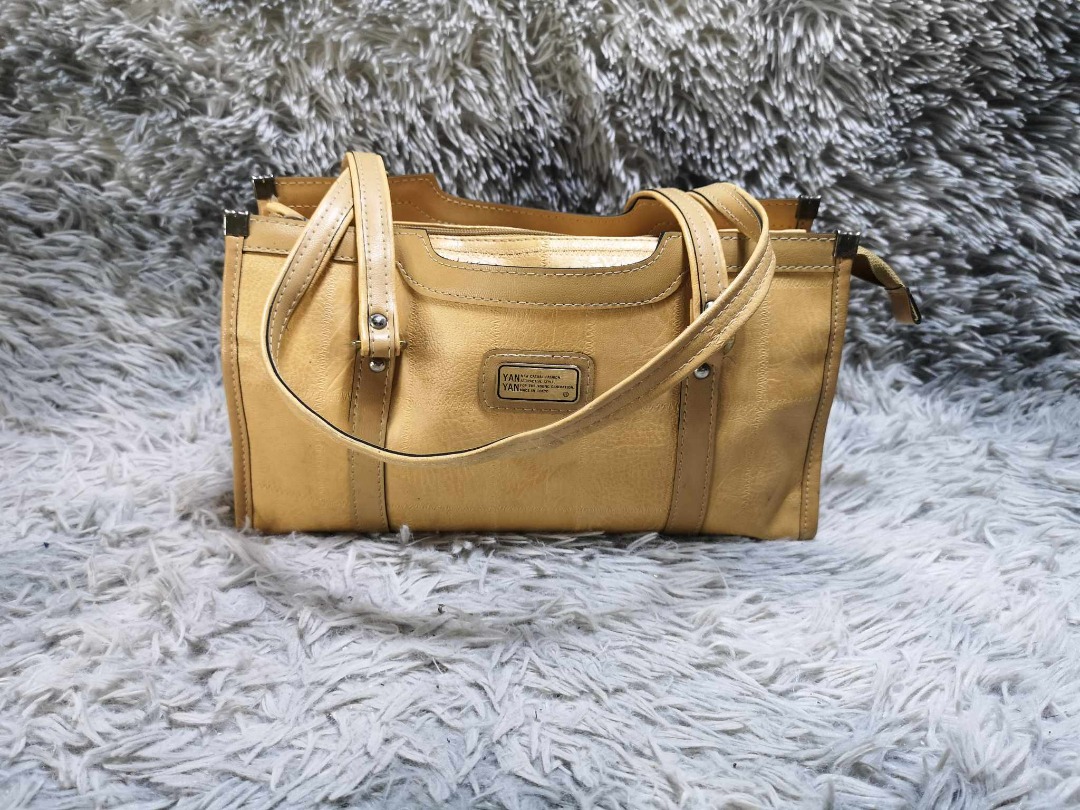Yan Yan Light Brown Zipper Leather Tote Bag on Carousell