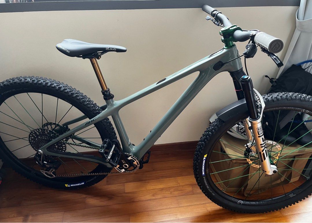 Yeti arc carbon best sale hardtail
