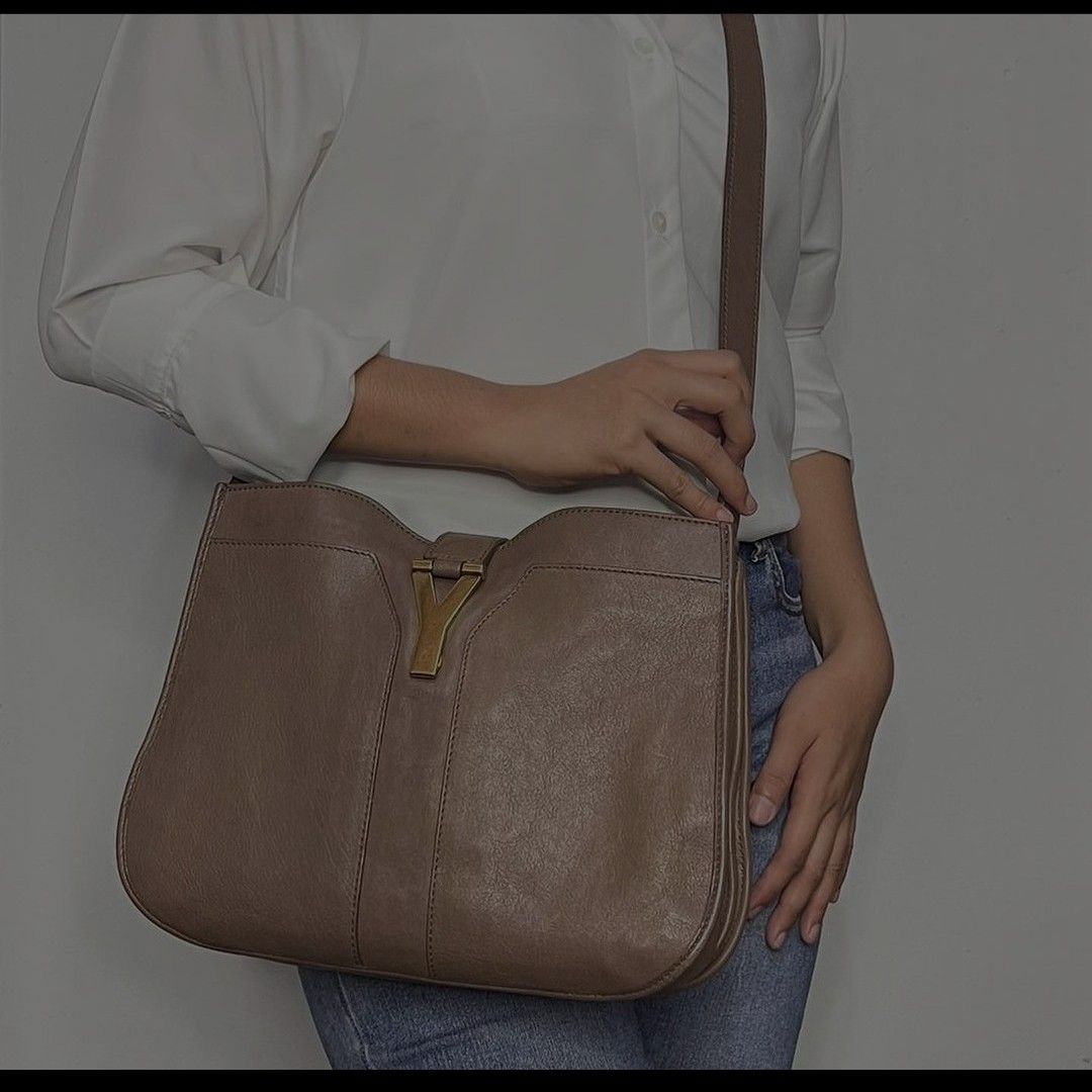 Ysl Cabas Chyc Medium Leather Shoulder Bag, Luxury, Bags & Wallets On  Carousell