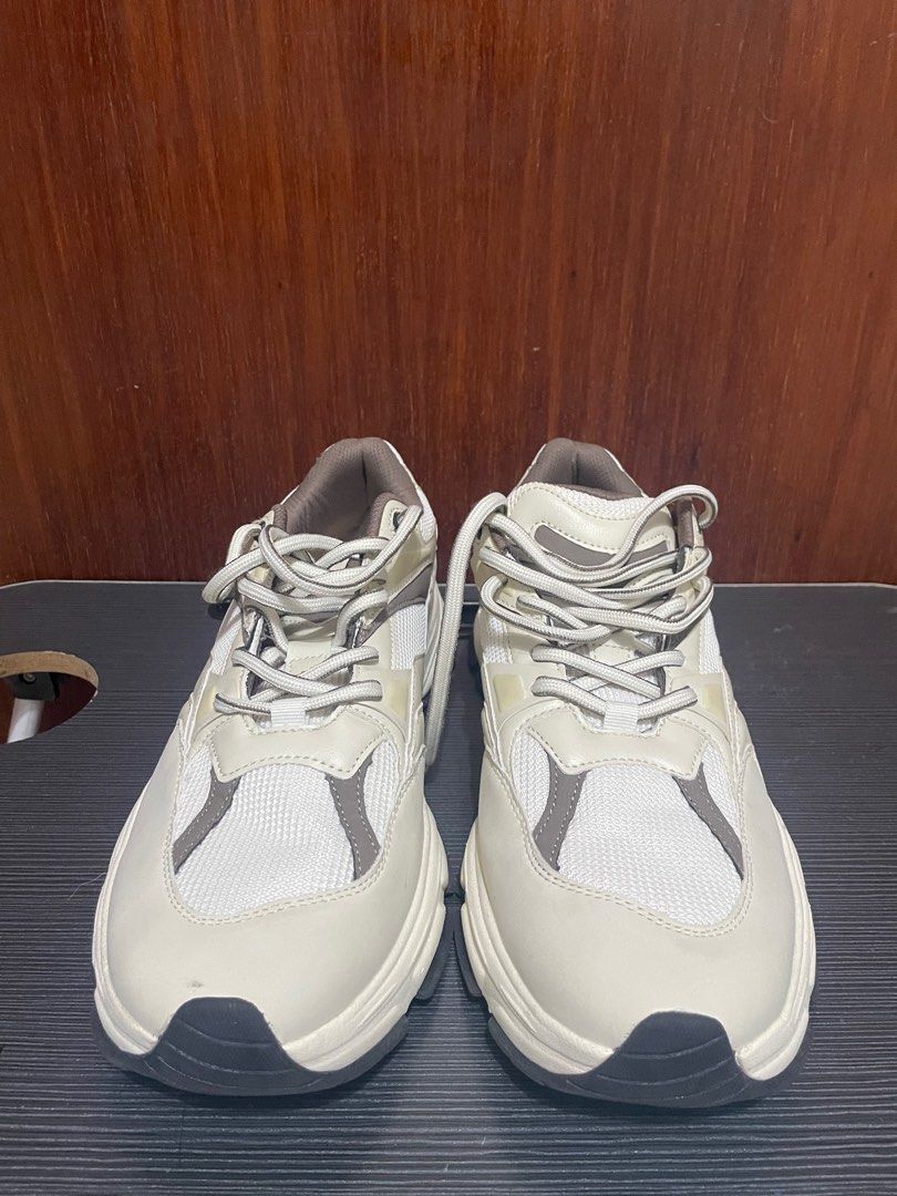 Adidas yeezy rojas zara hot sale