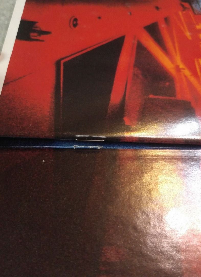 ZARD Cruising & Live～限定盤ライヴCD～(CD+CDROM)+VHS (2) 日版 二手CD, 書籍、休閒與玩具