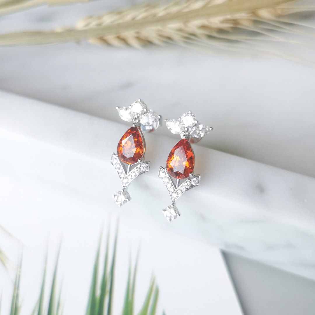 4.34cts Natural Mandarin Garnets Diamonds Earrings