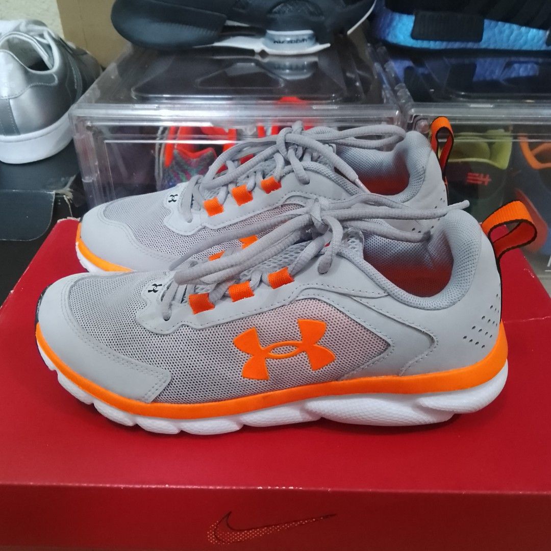 Under armour assert iv top