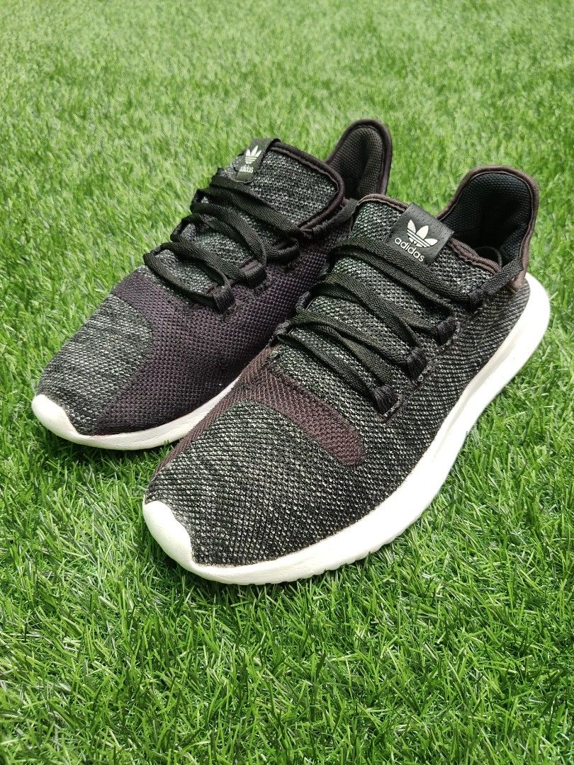 Adidas 2025 tubular 44