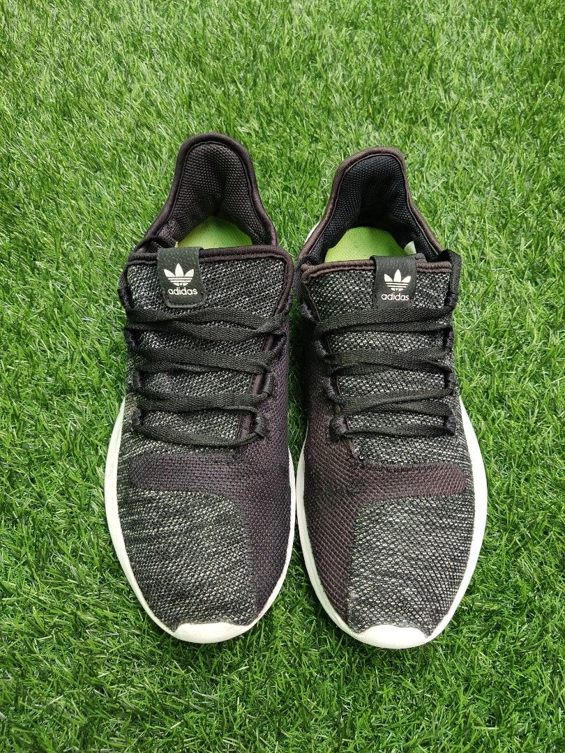 Adidas tubular 44 hotsell