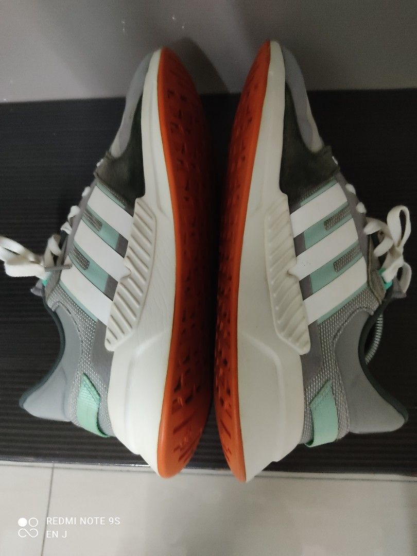 Run top 9s adidas